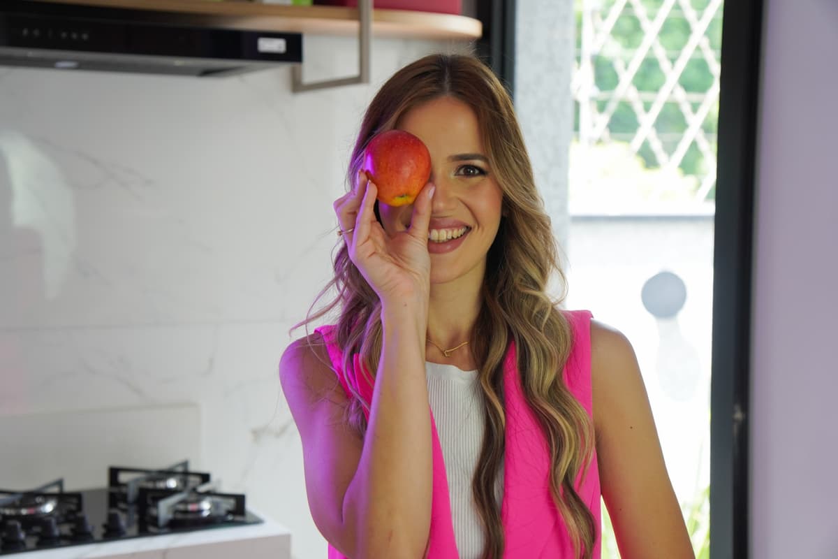 Dra. Lais Aielo — Excelência Clínica